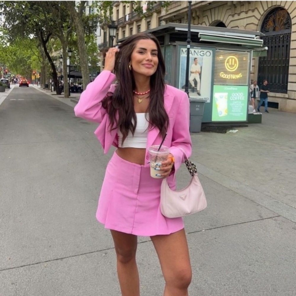 ✨ ZARA NEW WITH TAGS CROP BLAZER PINK BARBIE  ✨